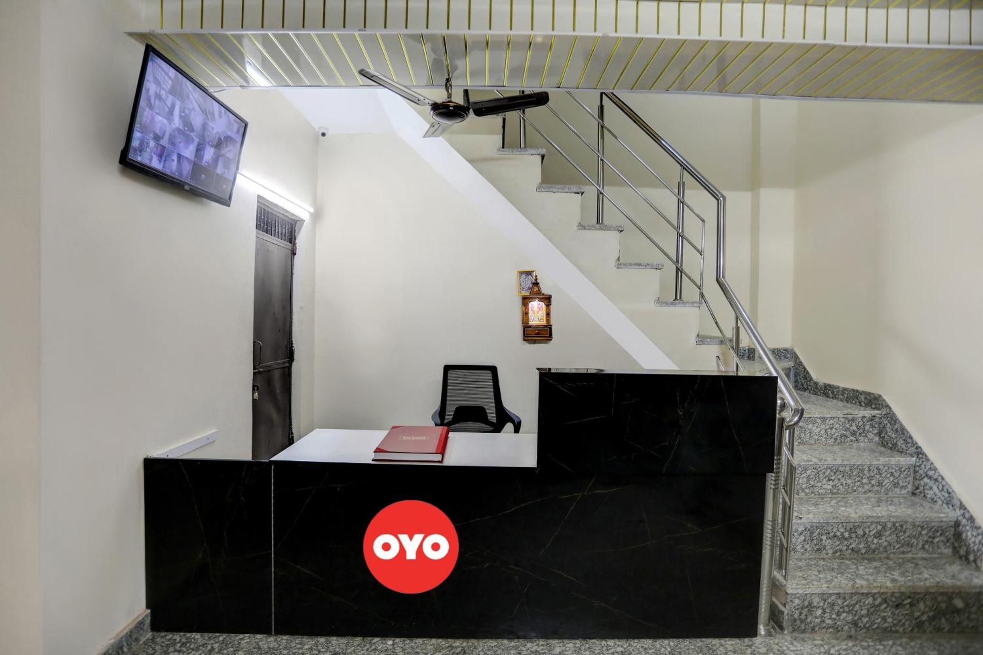 Hotel O Diamond Inn Ню Делхи Екстериор снимка